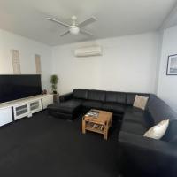 South Hedland 3x1 Comfy and Spacious Accommodation., hotel poblíž Wodgina Airport - GYB, South Hedland