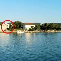 Apartments by the sea Loviste, Peljesac - 262, hotel a Lovište