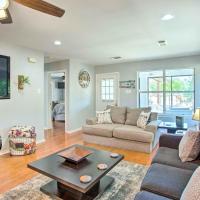 Lakefront Family Home with Boat Dock and Slip in Texas, hotel cerca de Aeropuerto de Corsicana Municipal (C. David Campbell Field) - CRS, Trinidad