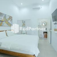 Pringgading Surf Camp Mitra RedDoorz, hotel i Bengkulu