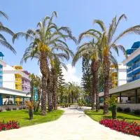 Crystal Paraiso Aqua Collection - Ultimate All Inclusive、ベレキのホテル