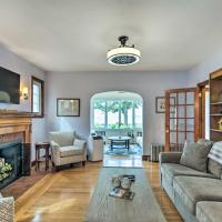 Walkable New Haven Retreat with Ocean Views!, hotel near Tweed-New Haven Airport - HVN, New Haven