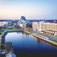 Radisson Blu Daugava Hotel, Riga, отель в Риге, в районе Земгальское предместье