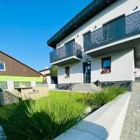 Apartmány TAMKA, hotel Ménhárdon