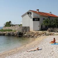 Apartments by the sea Krk - 5400, hotel a Krk