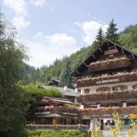 Hôtel La Montagne, хотел в Ла Клусаз