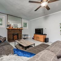 Awesome House, 5 minutes to DT, 2 miles to Stadium and Ruby Memorial!, hotel in zona Aeroporto Municipale di Morgantown (Walter L. Bill Hart Field) - MGW, Morgantown