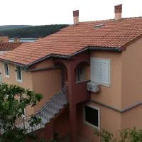 Apartments by the sea Brgulje, Molat - 6250, hotel i Brgulje