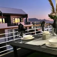 Azure 213 - Luxury 2 Bedroom Apartment, hotel u gradu Big Bay