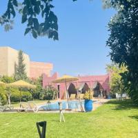 5 bedrooms villa with private pool enclosed garden and wifi at Marrakech, hotel in Marrakesh