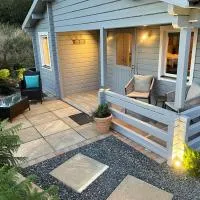 Rockschapel Cabin 30B، فندق في Annacloy