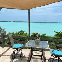 Waterfront Home in the Providenciales, hotel in Providenciales