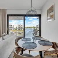 Sol Marina Riverview with free Parking & SPA additional by Downtown Apartments, hotel i Wiślinka