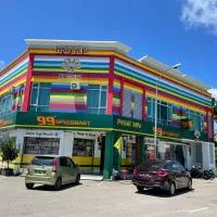 BENUTTEN 99 HOTEL, מלון בKampong Parit Tengah