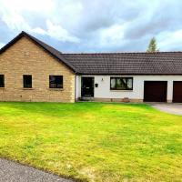 Boutique Four Bed Holiday Home in Inverness