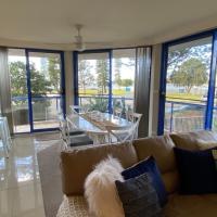 Heritage unit 101/18 Manning Street, Tuncurry, hotel in Tuncurry