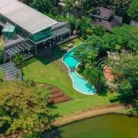 K Gallery Hotel, hotell i Pasuruan