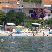 Apartments by the sea Podstrana, Split - 16074 &ndash; hotel w Podstranie