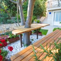 Apartments by the sea Petrcane, Zadar - 17179, hotel din Petrcane