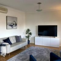 Modern 2 Bedroom Apartment in Perth, hotell i East Perth i Perth