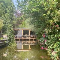 Casa aan de Plas, B&B met sauna en hottub of jacuzzi