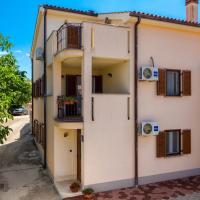 Apartments by the sea Porat, Krk - 19272, hotel a Malinska