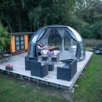 Thudi-nids en bulles, hotell sihtkohas Gozée