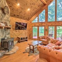 Majestic Caldwell Retreat with Wraparound Deck!, hotel dekat Greenbrier Valley Airport - LWB, Caldwell