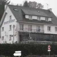 Hotel Tyblomen, хотел в Le Faouët