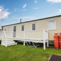 Lovely Caravan With Decking At Seawick Holiday Park In Essex Ref 27471sw