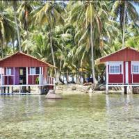 Private Over-Water Cabin on paradise San Blas island, hotel in Waisalatupo