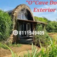 Shining Caves Resort, hótel í Varagampadi