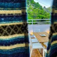 Grazalema - Casita La Calma - Incredible views, Clima Frio-Calor, Wifi & Private Parking optional โรงแรมในกราซาเลมา