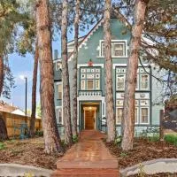 Flora House Denver، فندق في دنفر