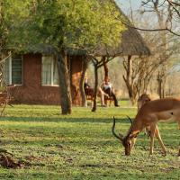 Hlane Royal National Park, hotel malapit sa King Mswati III International Airport - SHO, Simunye