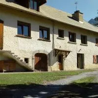 Reflets de montagnes, hotel en Chauffayer