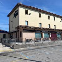 Hostal Meson Pepa, hotel dicht bij: Luchthaven Logroño-Agoncillo - RJL, Logroño