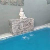 Apart hotel protomy tenemos piscina climatizada โรงแรมในVilla Luzuriaga