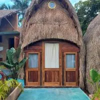 Pepos Xul-Ha，Xul-Ha的飯店