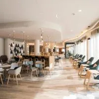 Holiday Inn Express - Paris - CDG Airport by IHG, хотел в Роаси ан Франс