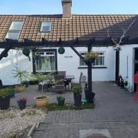 Rooms at Tarrareoch, hotel di Bathgate