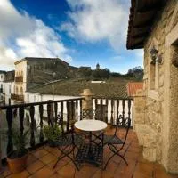 CASA RURAL MARGARITA I, hotell i Montánchez