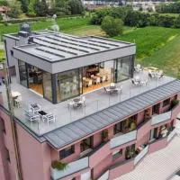 Bihotel, hotelli kohteessa Maiano