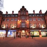 Crown & Mitre Hotel، فندق في كارلايل