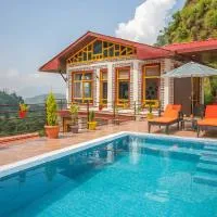 StayVista at Spirits Unplugged with Outdoor Pool - Karyali, hotel i Nāldera