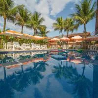 Hotel Camburi Praia, hótel í Camburi