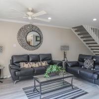 Spacious Cozy Condo! Perfect for longer stays, hotel near Mobile Regional Airport - MOB, Mobile