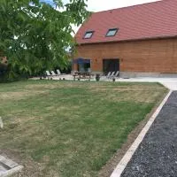 Charmant gîte à la ferme situé à 20 min de la mer, מלון בHermelinghen