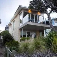 Battery Cove Beach Front Apartment, Hotel in Port Fairy