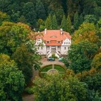 Dwór Sanna, viešbutis mieste Wierzchowiska
